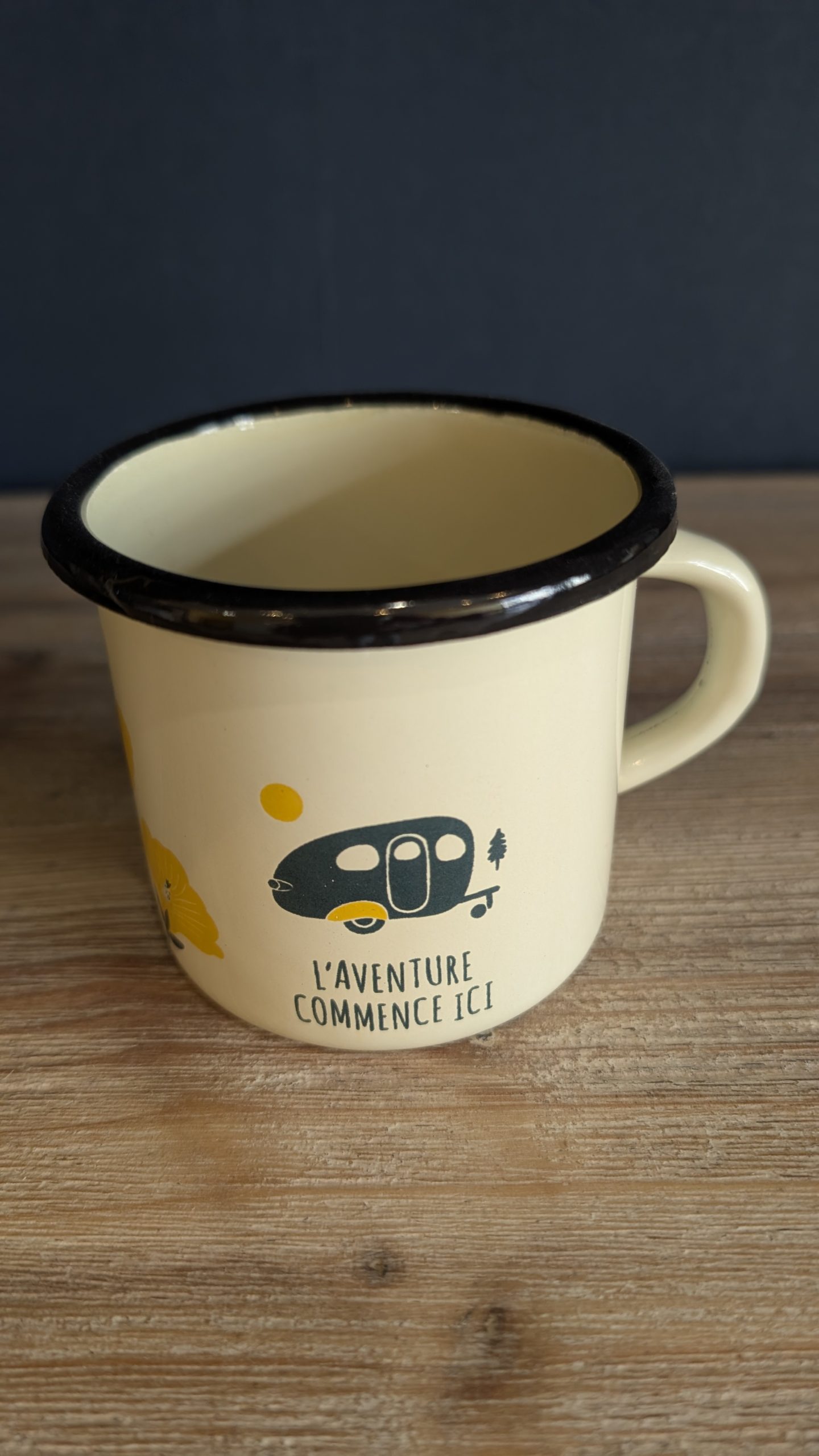 mug émaille aventure